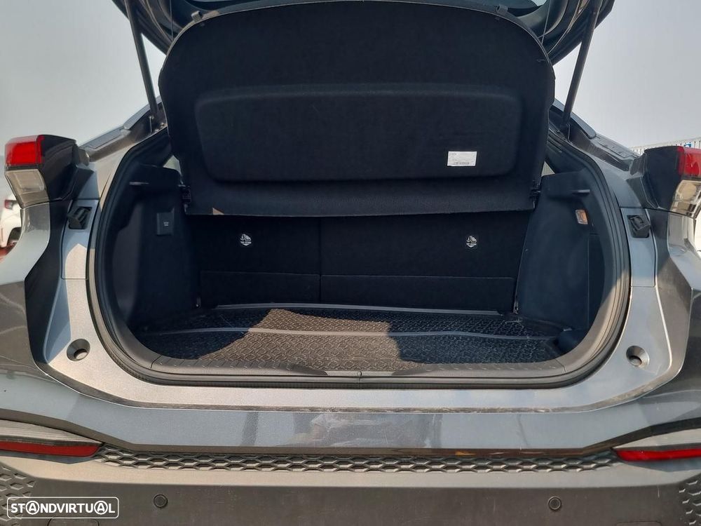 Toyota C-HR 2.0 HDF Plug-in Square Collection - 11