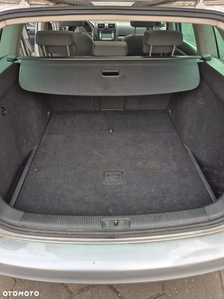 Volkswagen Golf 1.9 TDI DPF Comfortline - 10