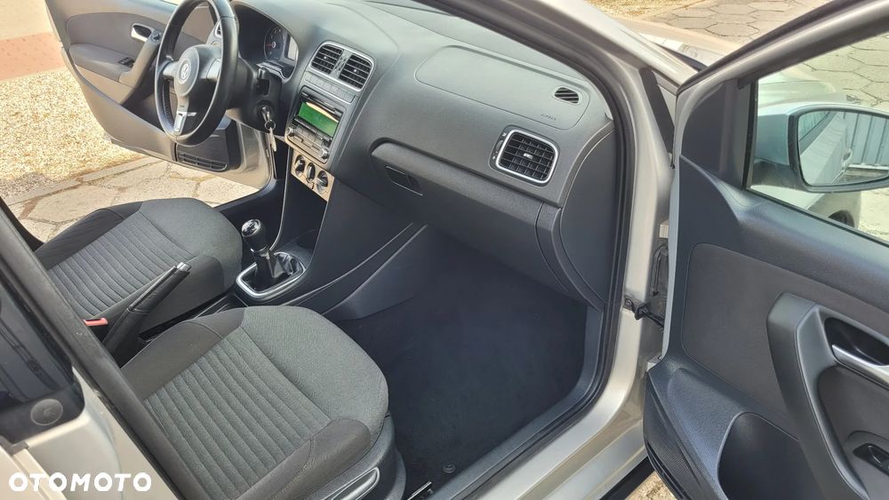 Volkswagen Polo Cross - 14
