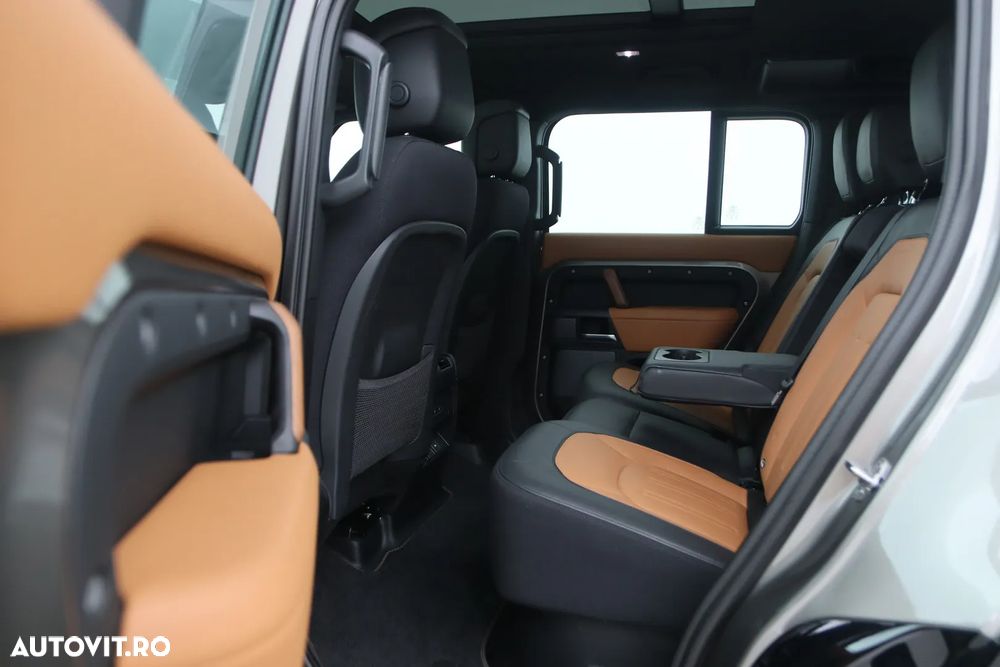Land Rover Defender 110 3.0 P400 MHEV X - 12