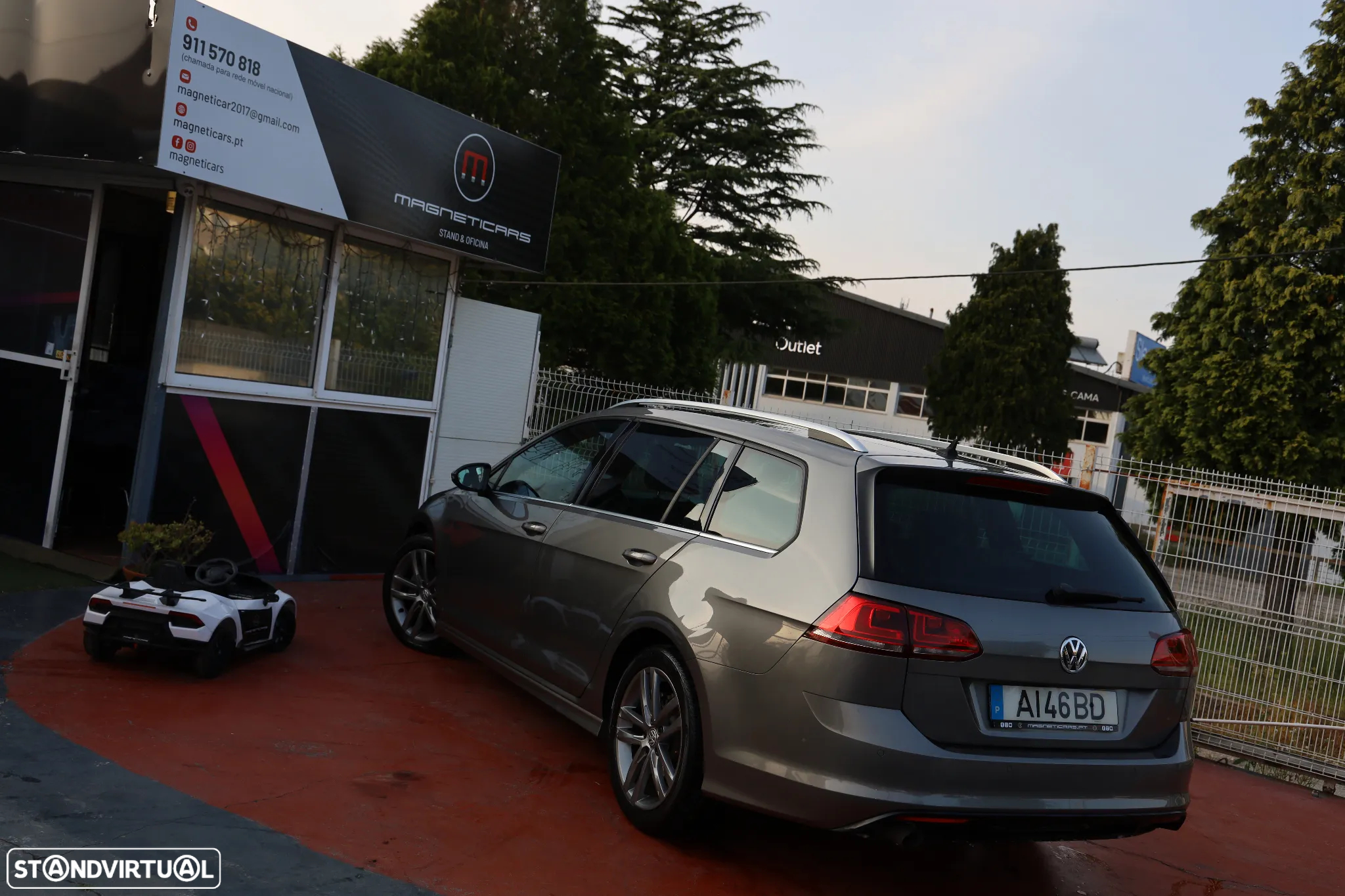 VW Golf Variant 1.6 TDi R-Line - 26