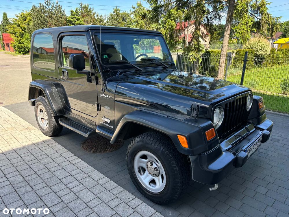 Jeep Wrangler - 5