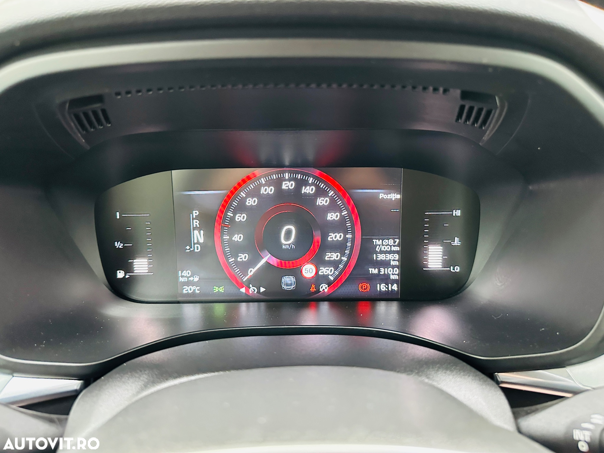 Volvo XC 60 D4 AWD Momentum - 31
