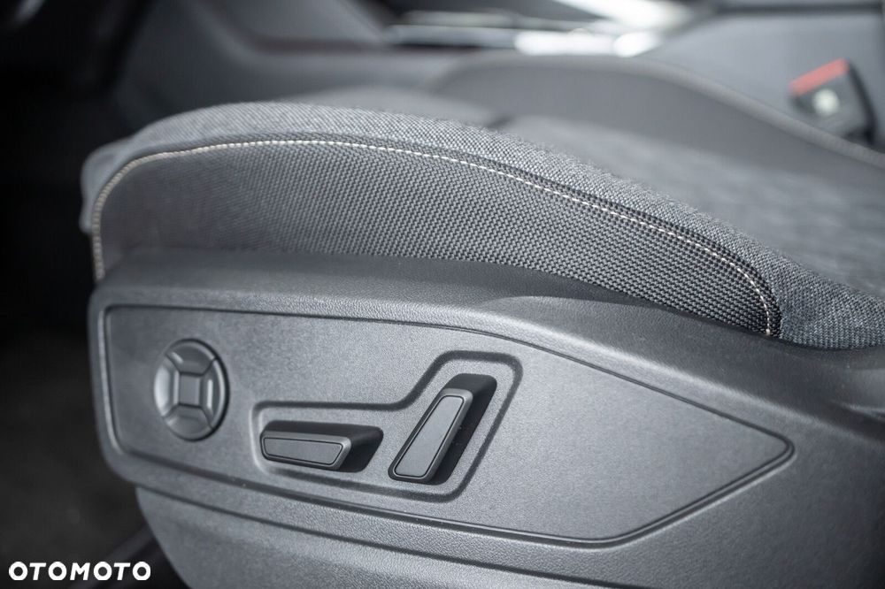 Audi Q5 Sportback - 13