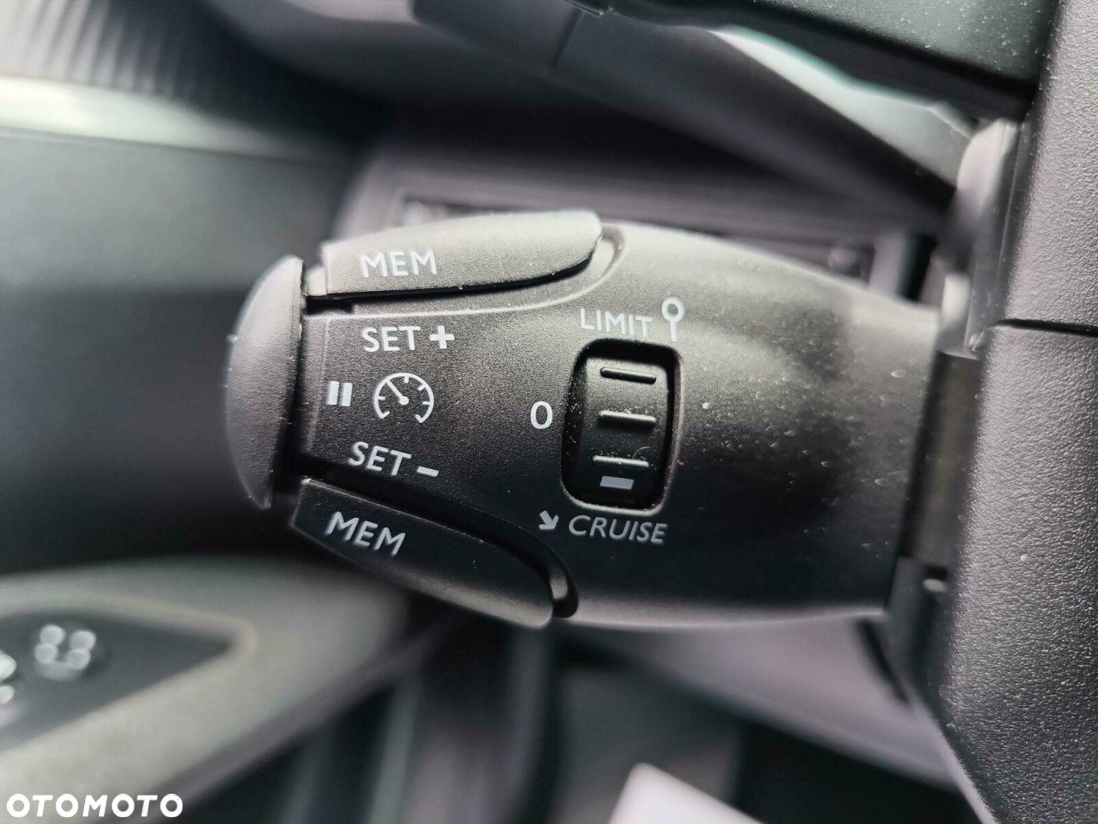 Peugeot 5008 - 26