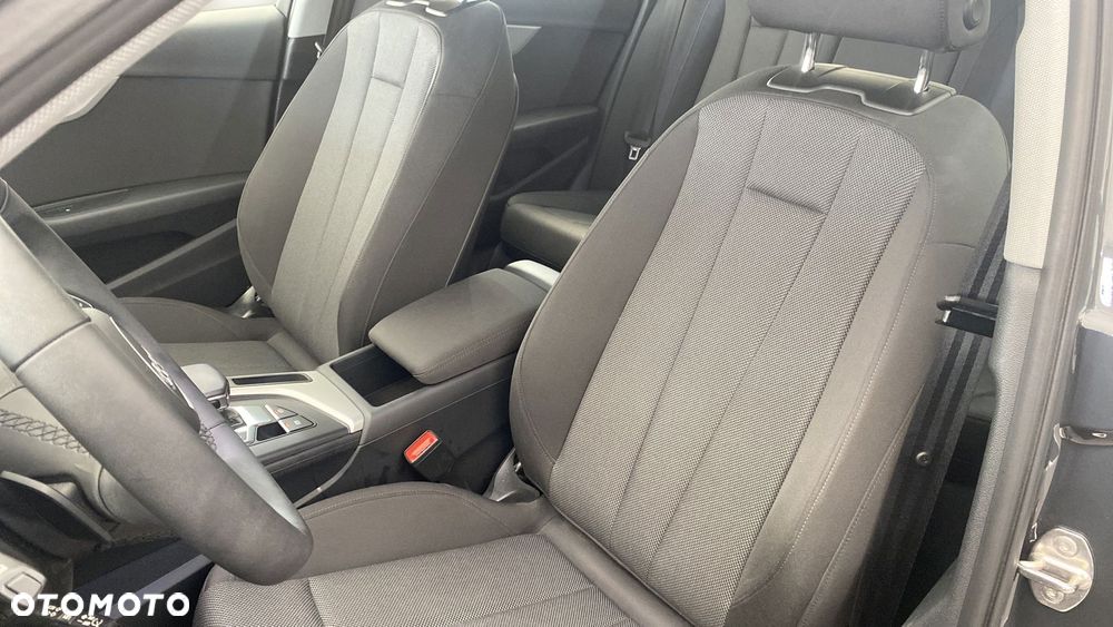 Audi A4 Limousine 35 TFSI mHEV S tronic - 11
