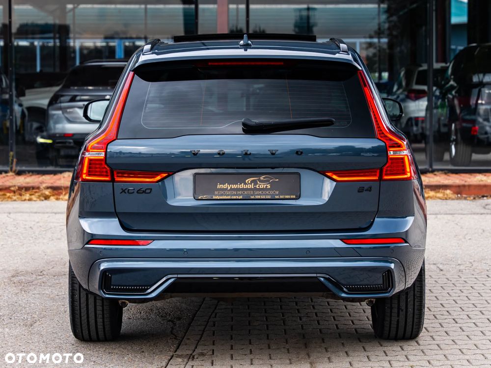 Volvo XC 60 B4 D Plus Dark - 19