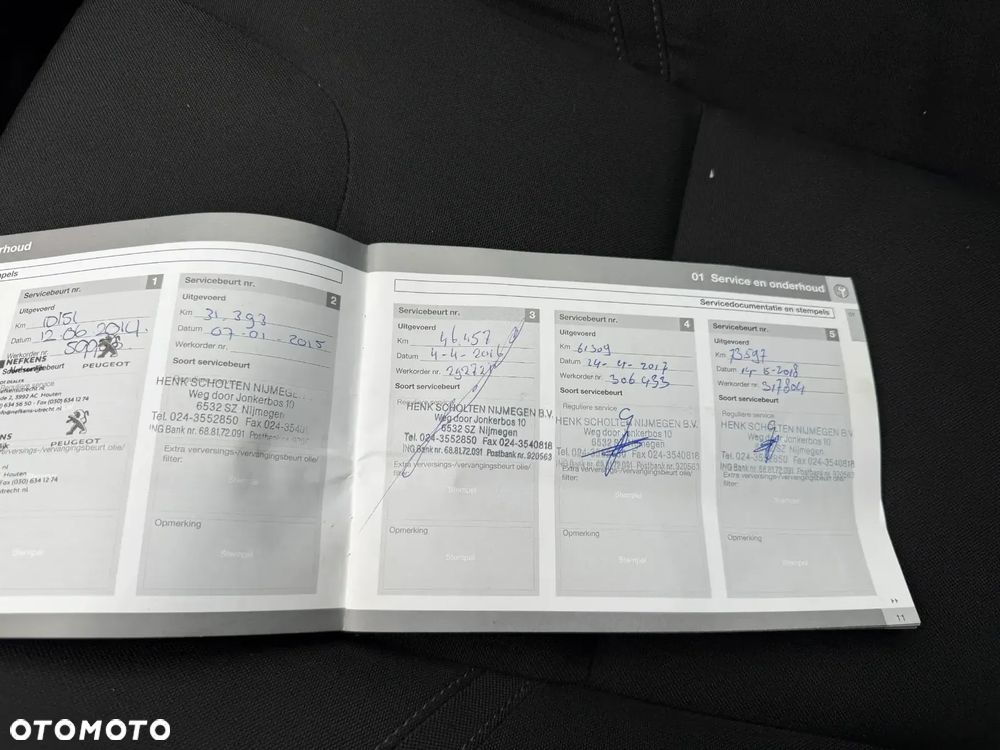 Volvo V40 D2 Kinetic - 29