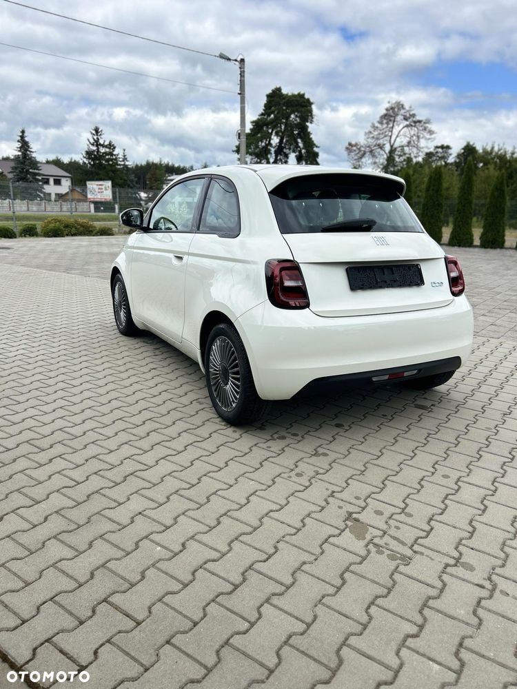 Fiat 500e - 8