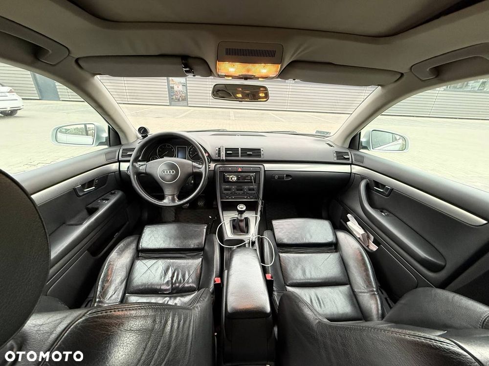 Audi A4 Avant 1.8T Quattro - 17