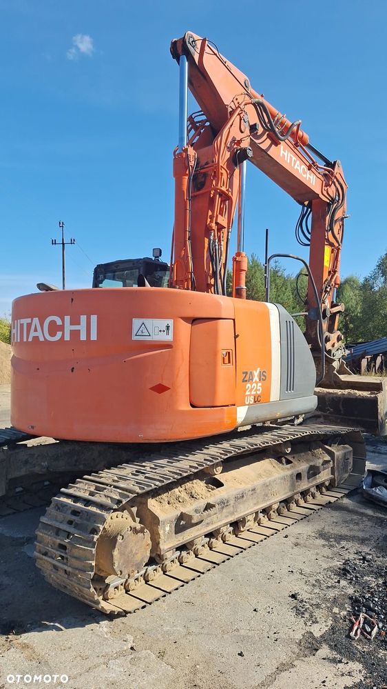 Hitachi 225 USLC - 2