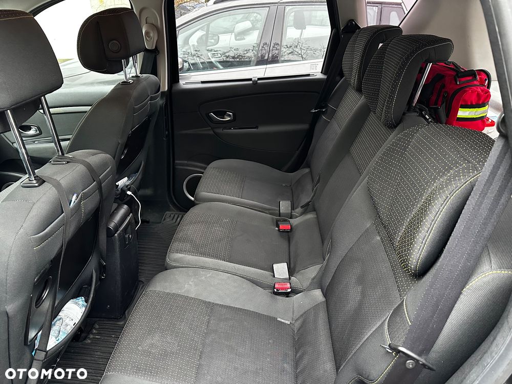 Renault Scenic 2.0 16V Privilege CVT - 6