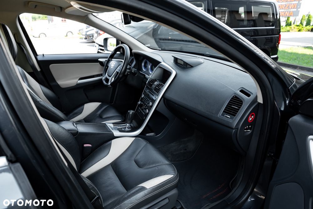 Volvo XC 60 D3 AWD Summum - 21