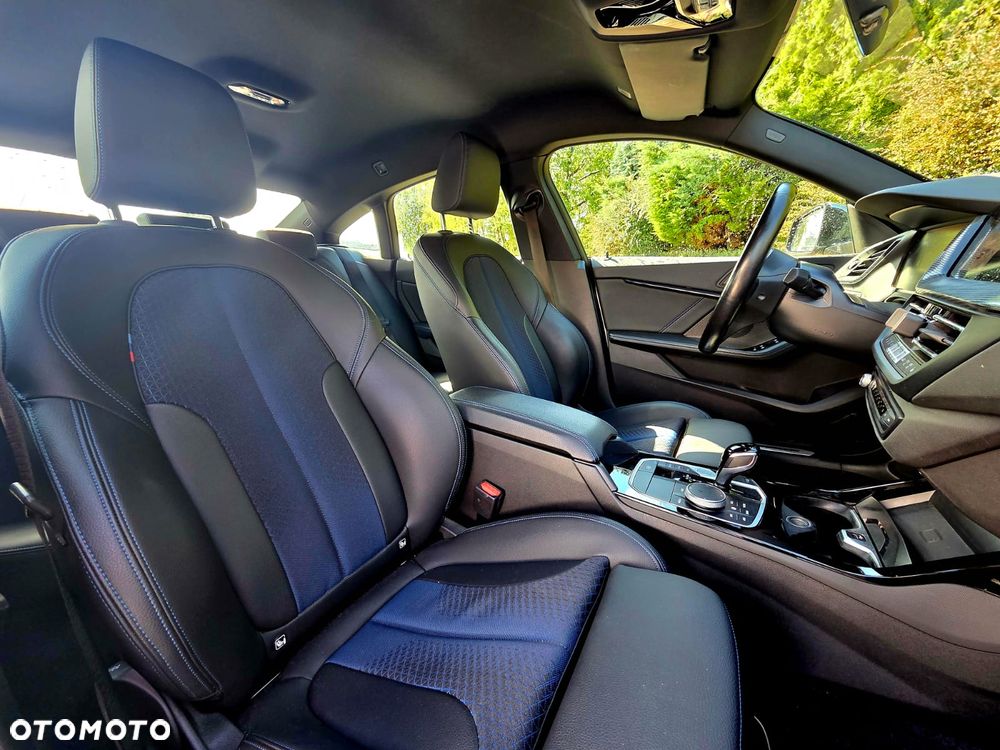 BMW Seria 2 218i M Sport - 12