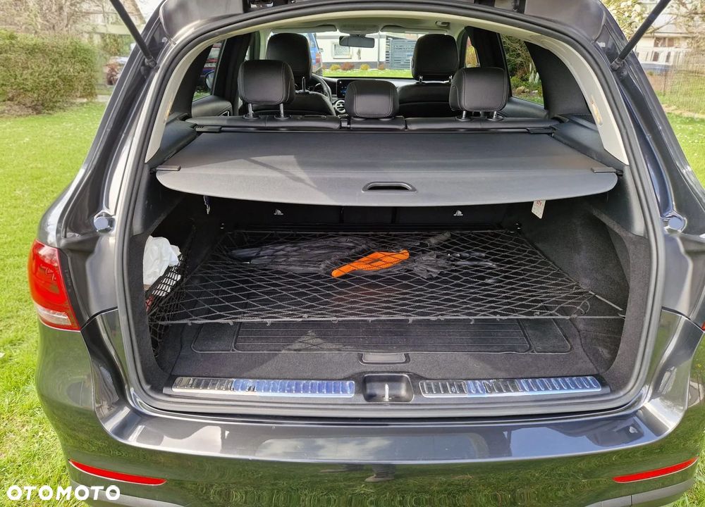 Mercedes-Benz GLC 200 d 4Matic 9G-TRONIC AMG Line - 11