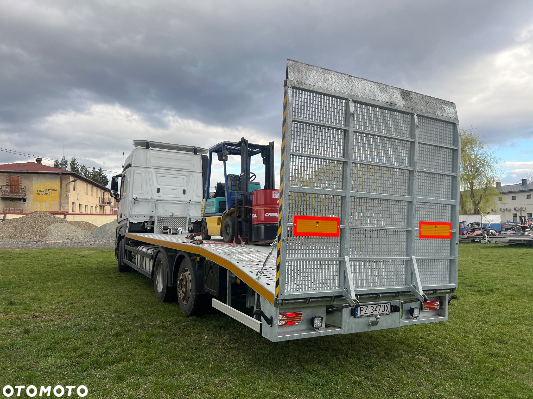 Mercedes-Benz Actros - 3