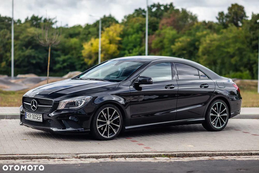 Mercedes-Benz CLA 180 7G-DCT - 1