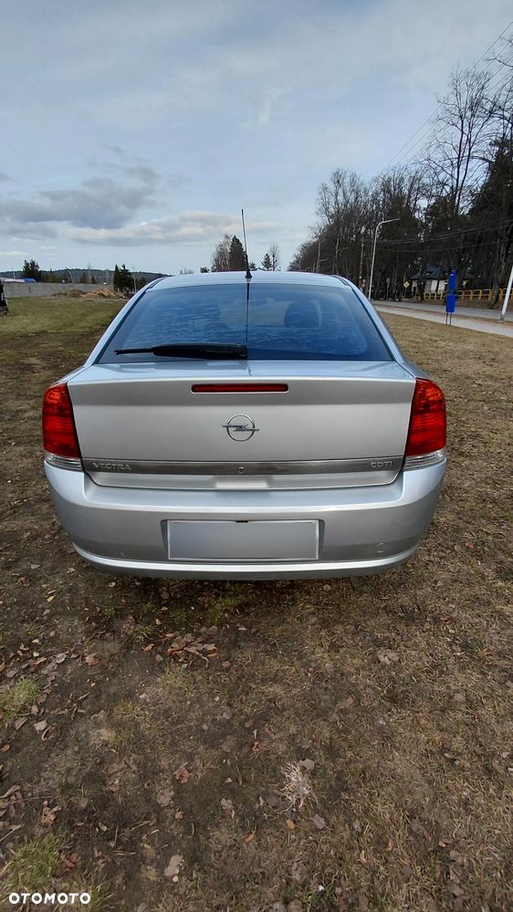 Opel Vectra 1.9 CDTI Essentia - 23