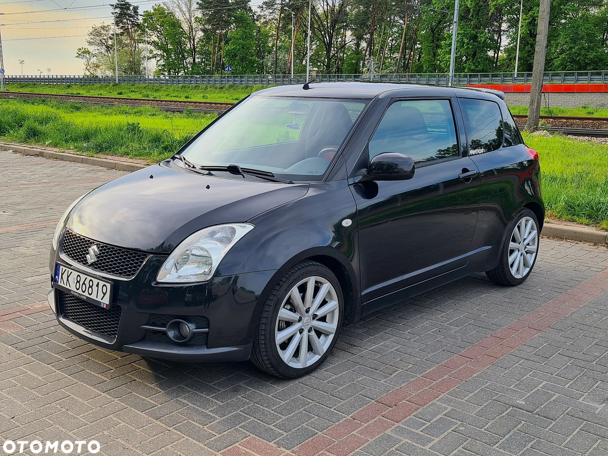 Suzuki Swift 1.6 Sport - 1