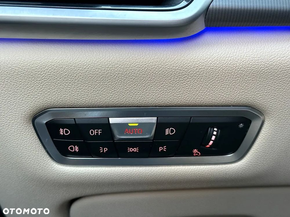 BMW X5 xDrive25d - 17