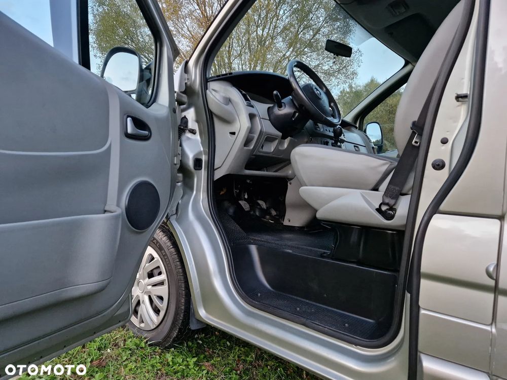 Opel Vivaro - 13