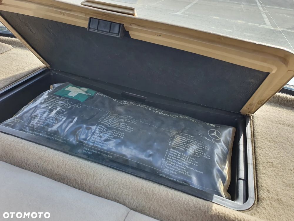 Mercedes-Benz W201 (190) - 23