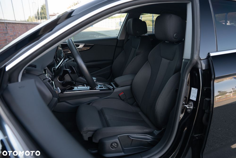 Audi A5 ver-sportback-40-tfsi-s-tronic-sport - 24