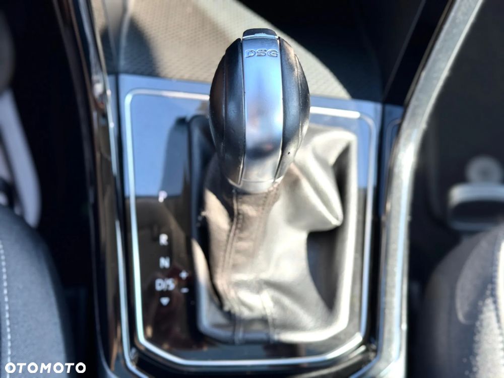 Volkswagen Touran 2.0 TDI SCR (BlueMotion Technology) DSG Highline - 23