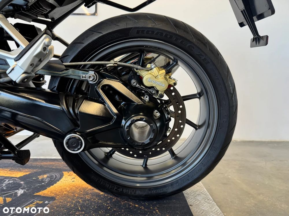 BMW R - 25