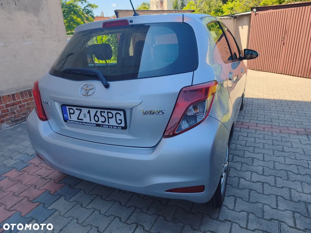 Toyota Yaris 1.33 Luna - 6