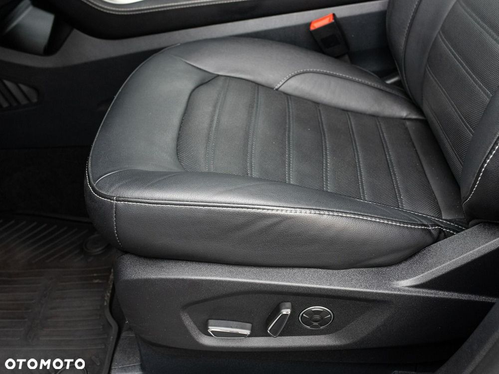 Ford Galaxy 2.0 EcoBlue 4WD V-Line - 11