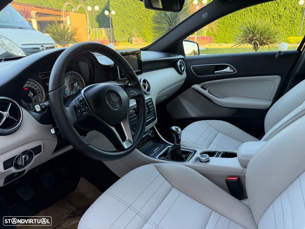 Mercedes-Benz A 180 d BlueEFFICIENCY Edition Style - 16