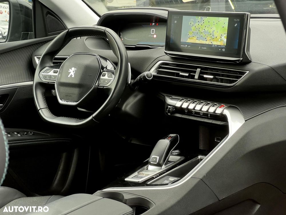 Peugeot 3008 - 8