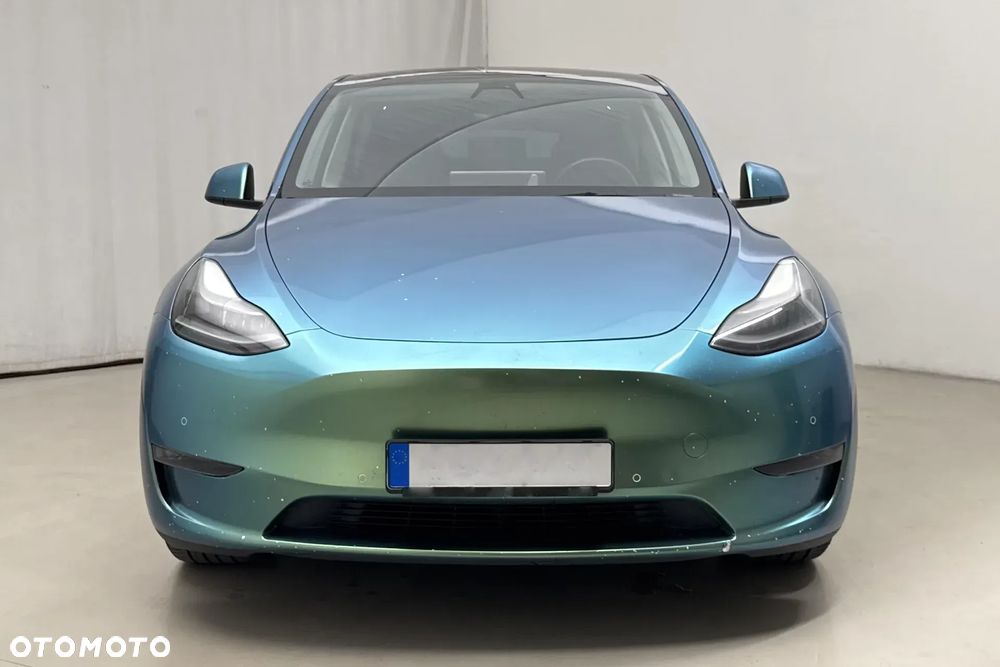 Tesla Y Long Range AWD - 2