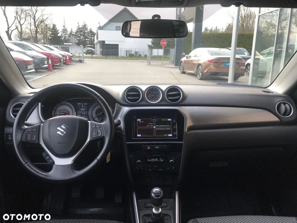 Suzuki Vitara 1.4 Boosterjet Premium 2WD - 26