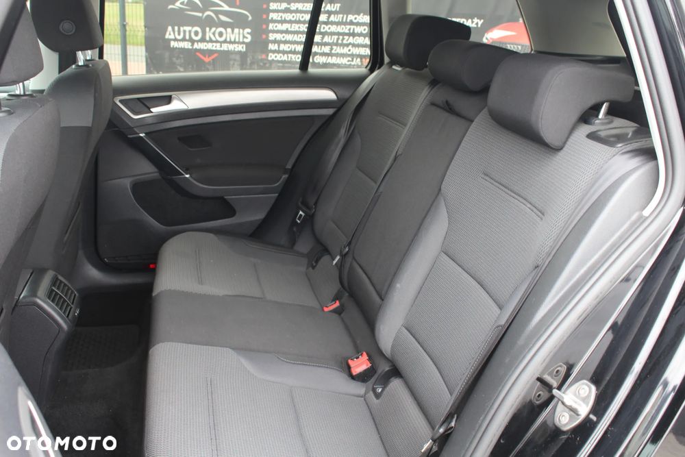 Volkswagen Golf 1.4 TSI BMT Comfortline - 23