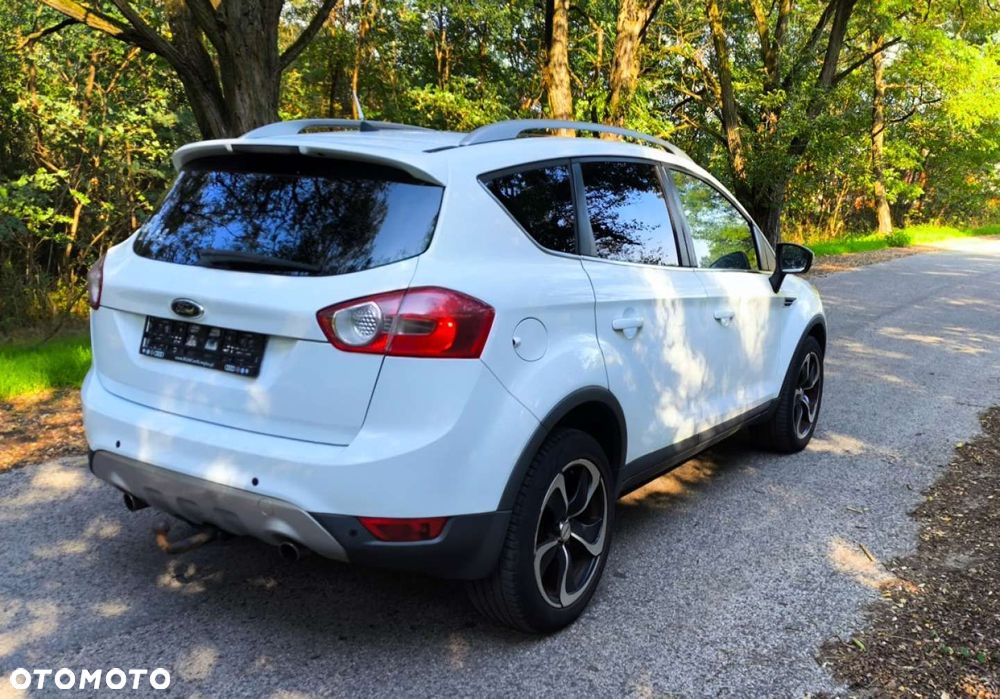 Ford Kuga - 10