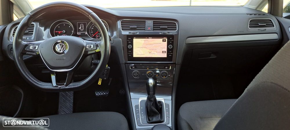 VW Golf 1.6 TDI Confortline DSG - 11