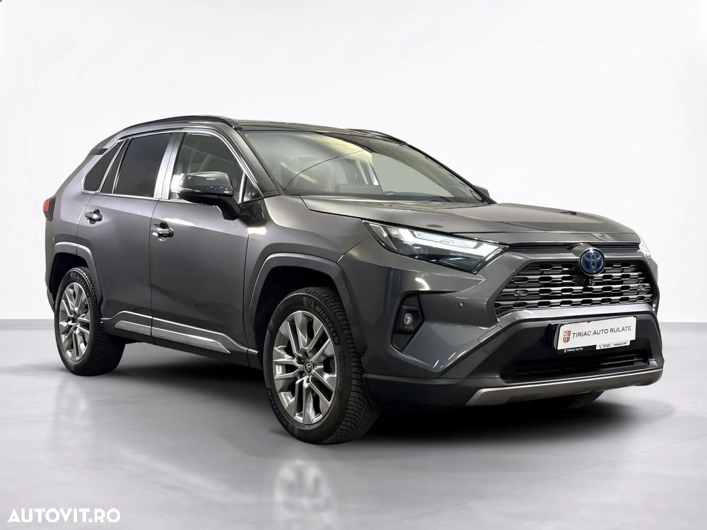 Toyota RAV4 - 8