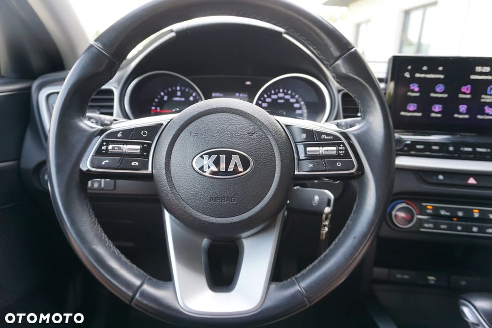 Kia Ceed 1.6 CRDi mHEV L Business Line DCT - 18