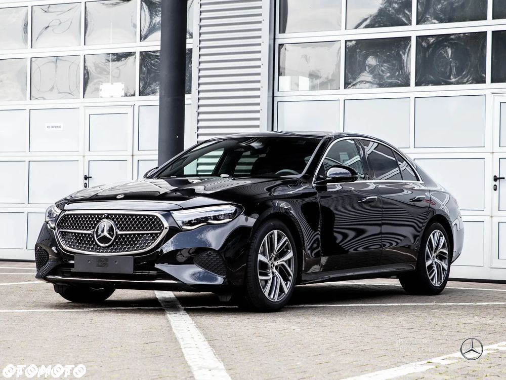 Mercedes-Benz Klasa E 220 d mHEV 4-Matic Avantgarde 9G-Tronic - 3