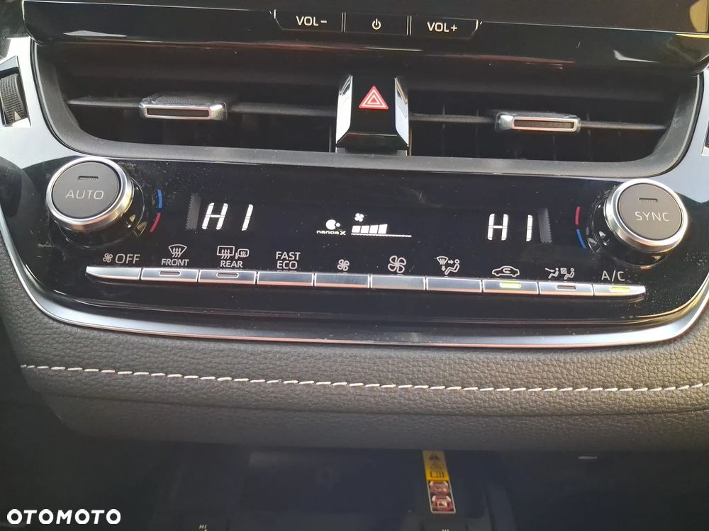 Toyota Corolla 2.0 Hybrid Style - 23