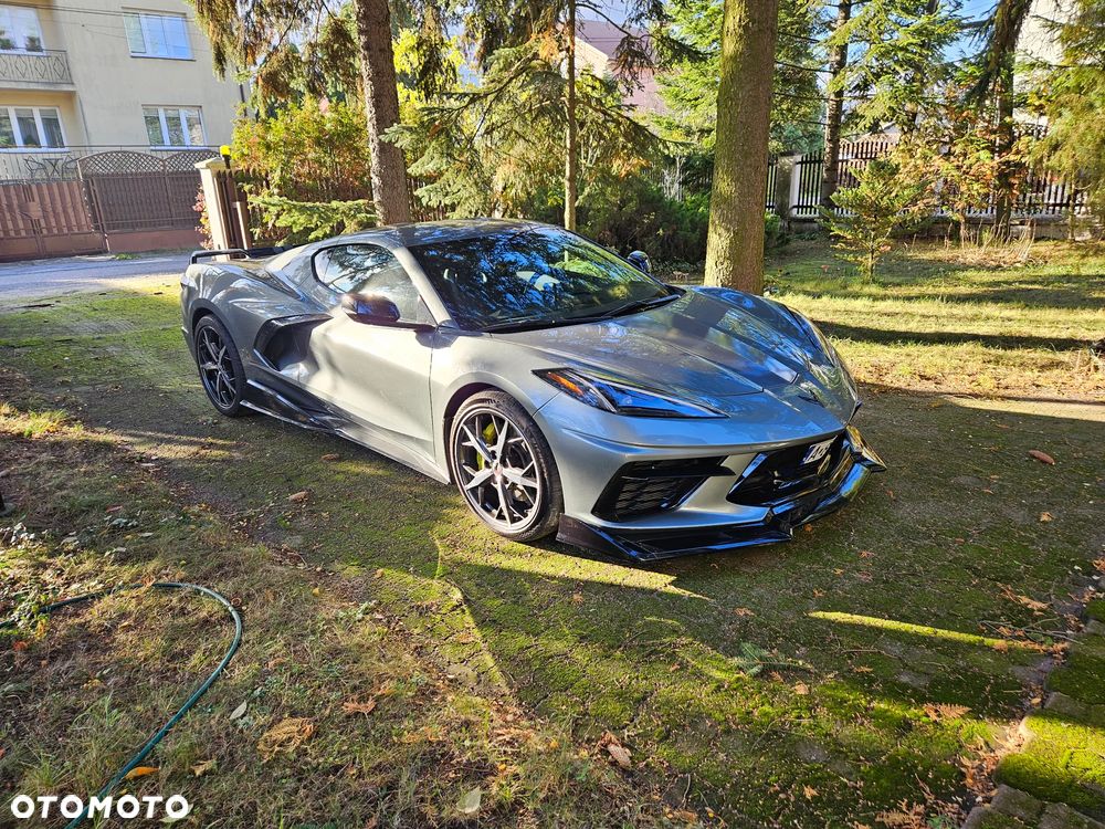 Chevrolet Corvette - 18