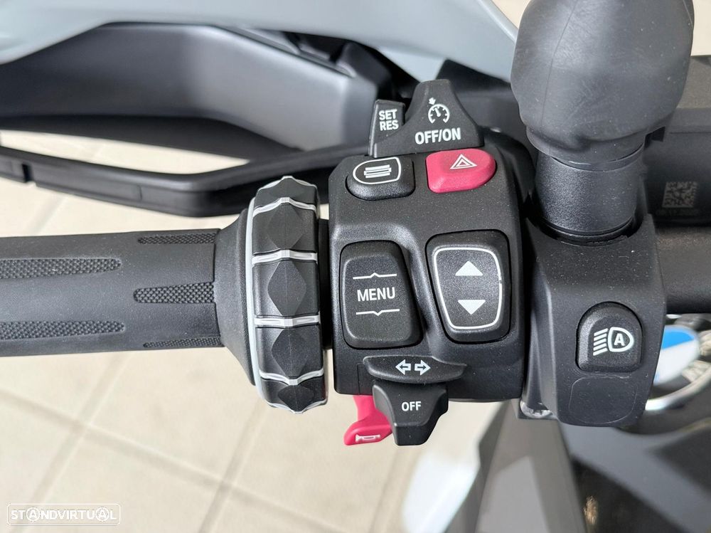 BMW R 1300 GS TRIPLE BLACK - 6
