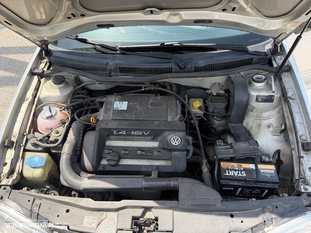 VW Golf 1.4i Confort - 10