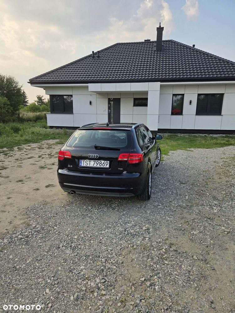Audi A3 Sportback - 3