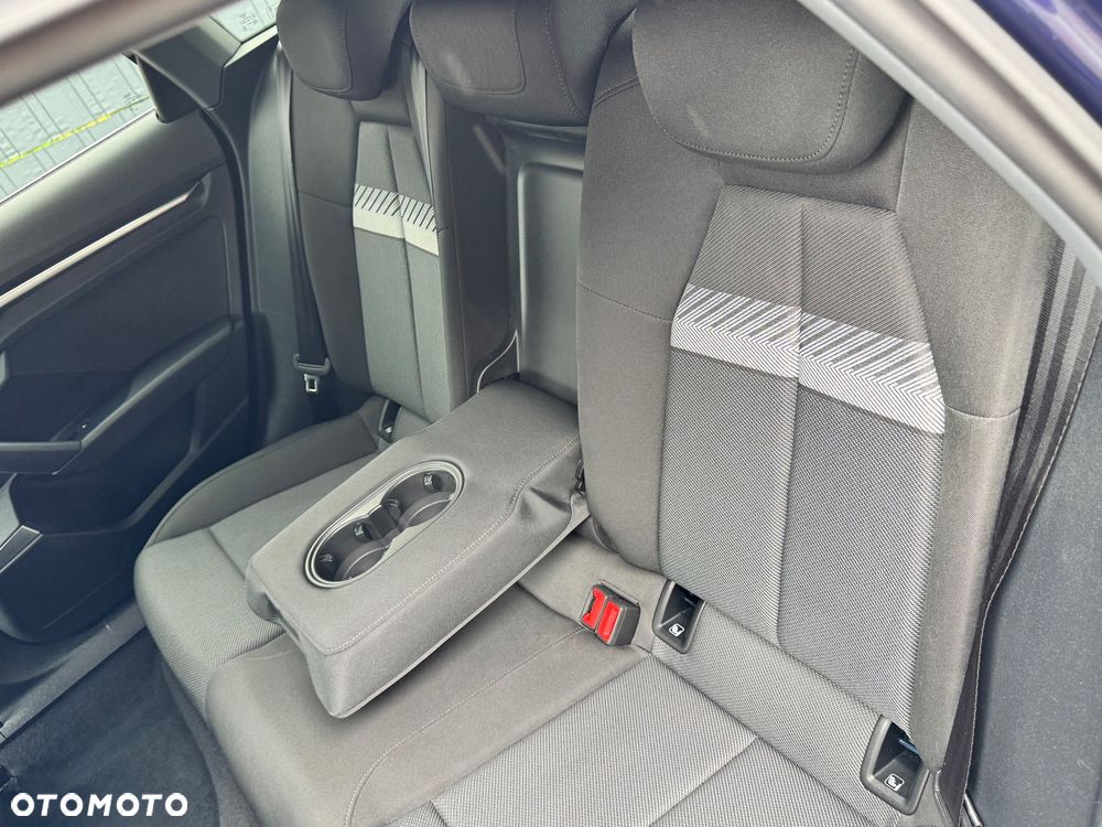 Audi A3 Sportback 35 TFSI mHEV S tronic - 25