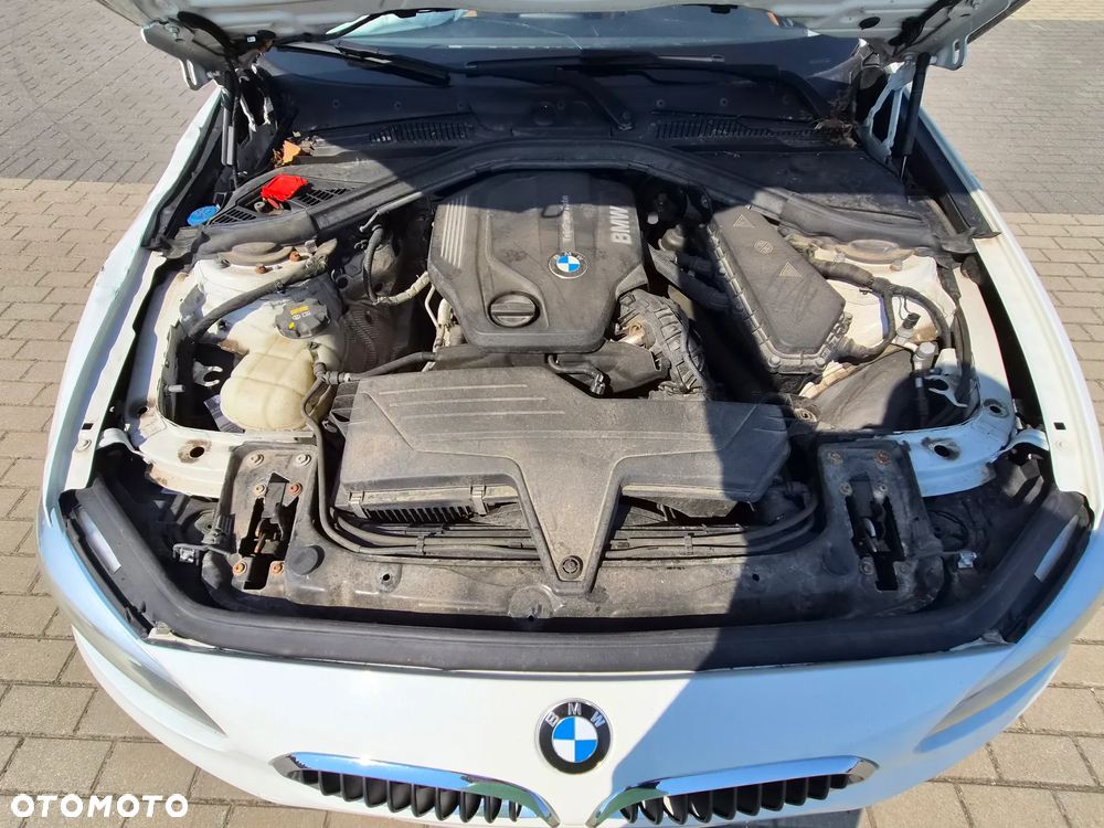 BMW Seria 1 120d Edition Metropolitan - 12