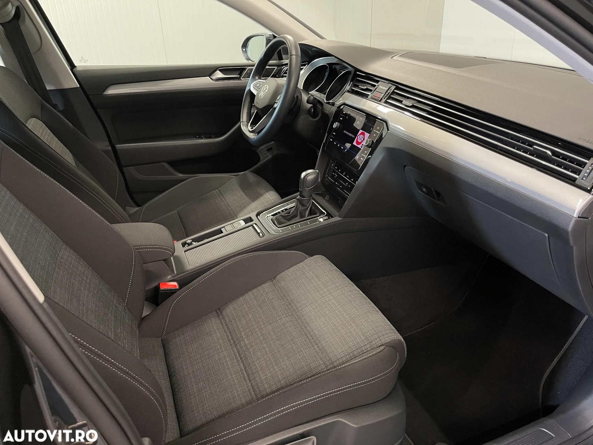 Volkswagen Passat 2.0 TDI DSG Comfortline - 10
