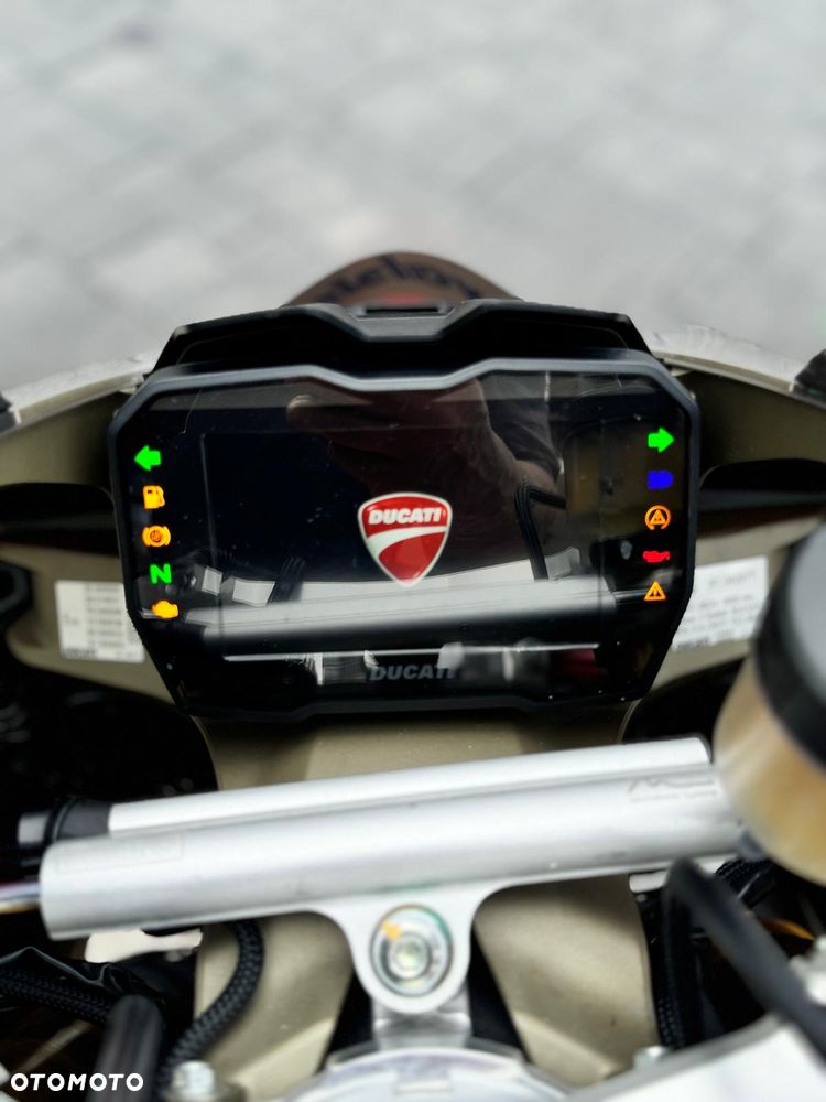 Ducati Panigale V4S - 7